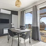 홀리데이파크 Avec Terrasse Vue 4*